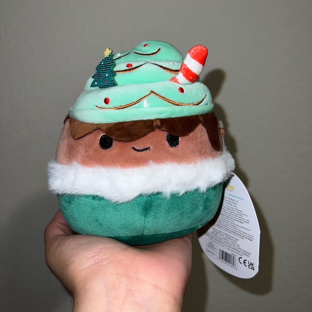 New 5” Ernesto the Peppermint Latte Squishmallows